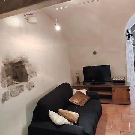 Chambre Atypique : La Grotte Bez-et-Esparon Exterior foto