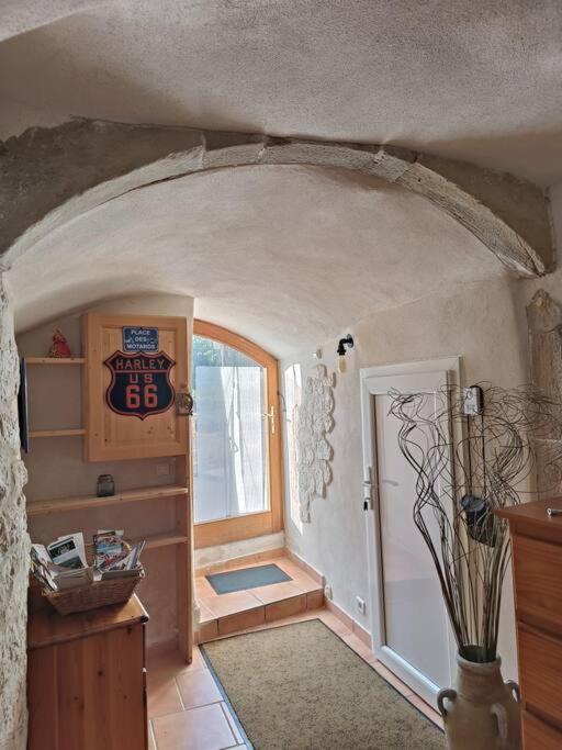 Apartment Atypique : La Grotte Bez-et-Esparon